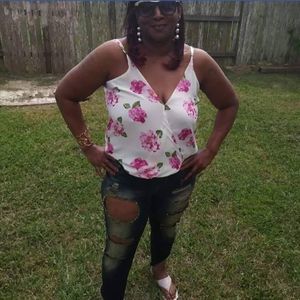 Meet your Posher, Ethelynn